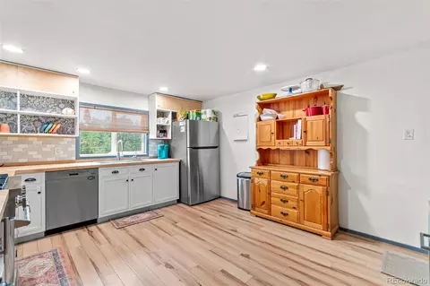 Kitchen - 26274 Cornelius St, Conifer, CO 80433 photo 5 of 5