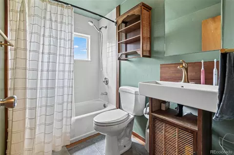 Bath - 26274 Cornelius St, Conifer, CO 80433 photo 1 of 3