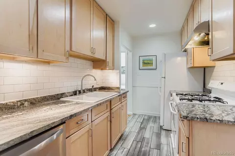 Kitchen - 1010 9th St, Boulder, CO 80302 photo 1 of 3