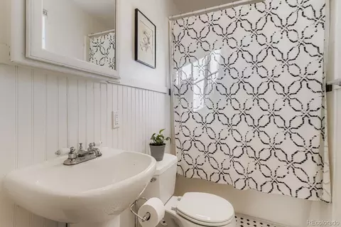 Bath - 1010 9th St, Boulder, CO 80302 photo 1 of 2