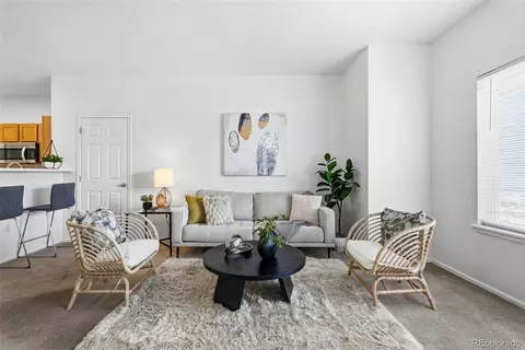 912 S Yampa St #107, Aurora, CO 80017