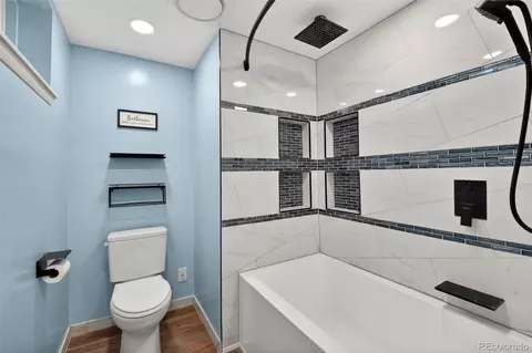 Bath - 8245 Ames Way, Arvada, CO 80003 photo 1 of 4