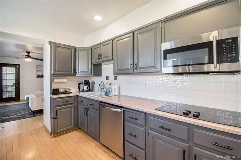 Kitchen - 8895 E Radcliff Ave, Denver, CO 80237 photo 2 of 2