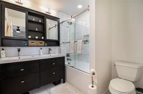 Bath - 8895 E Radcliff Ave, Denver, CO 80237 photo 1 of 2