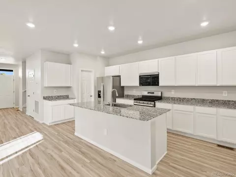22480 E 8th Ave, Aurora, CO 80018 photo 8