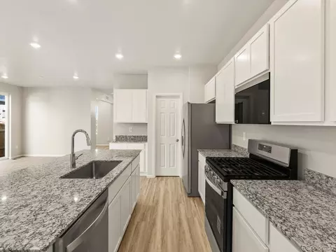 22480 E 8th Ave, Aurora, CO 80018 photo 11