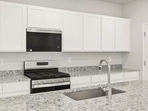 22480 E 8th Ave, Aurora, CO 80018 photo 13