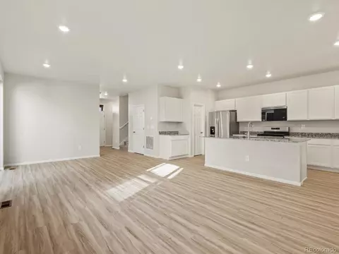 22480 E 8th Ave, Aurora, CO 80018 photo 7