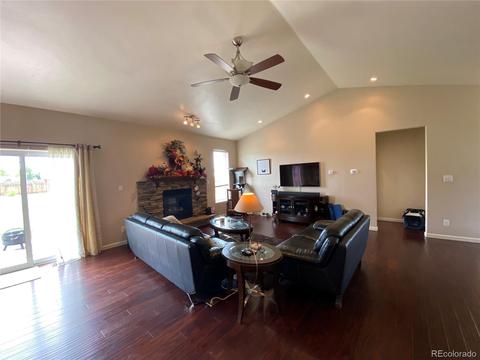 1380 La Mesa Cir, Rangely, CO 81648 photo 3