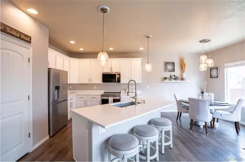 9020 Sandpiper Dr, Longmont, CO 80504