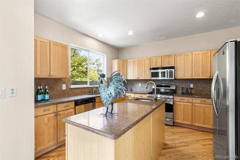 2053 E 100th Pl, Thornton, CO 80229 photo 6