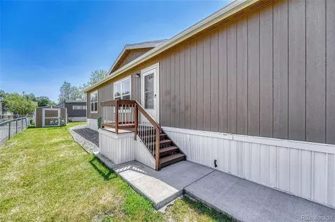 1810 Carson St, Aurora, CO 80011