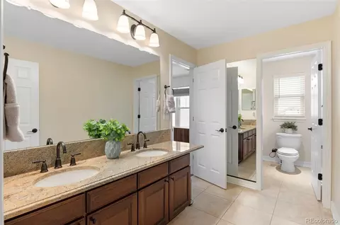 Bath - 6472 S Kellerman Way, Aurora, CO 80016 photo 7 of 8