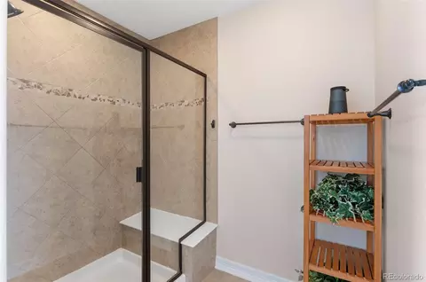 Bath - 6472 S Kellerman Way, Aurora, CO 80016 photo 5 of 8