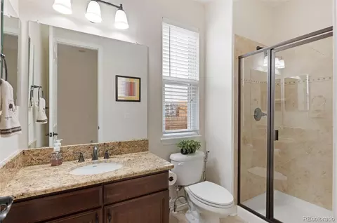 Bath - 6472 S Kellerman Way, Aurora, CO 80016 photo 1 of 8
