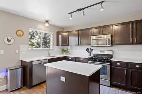 21484 E Crestline Ln, Centennial, CO 80015 photo 9