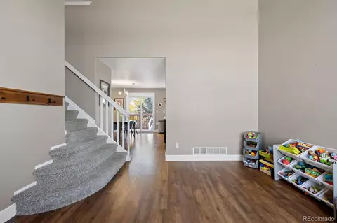 21484 E Crestline Ln, Centennial, CO 80015 photo 7
