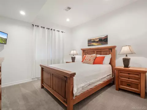 Bedroom - 5386 Tiger Bend Ln, Morrison, CO 80465 photo 4 of 4