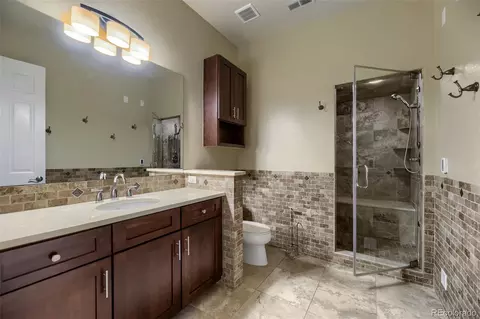 Bath - 25021 E Indore Pl, Aurora, CO 80016 photo 4 of 4