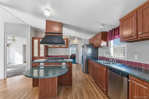 4899 Barron Cir, Longmont, CO 80504 photo 9