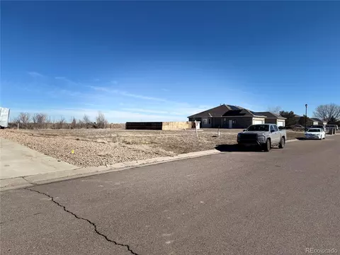 1025 Viewridge Rd, Bennett, CO 80102