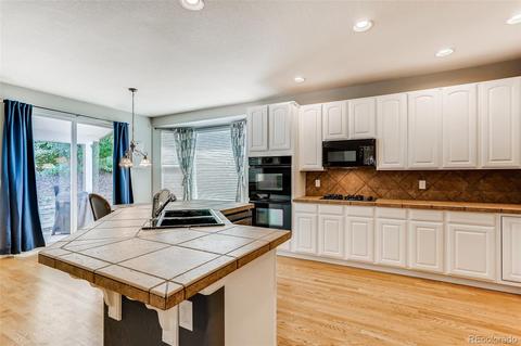 1636 E 101st Ave, Thornton, CO 80229 photo 12