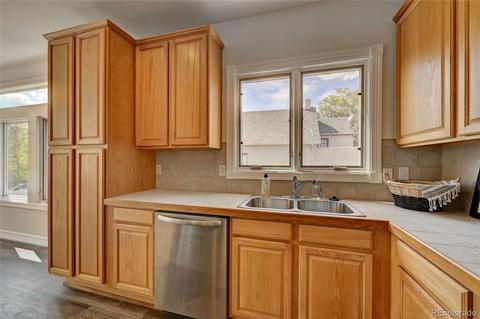 955 E 25th Ave, Denver, CO 80205 photo 12