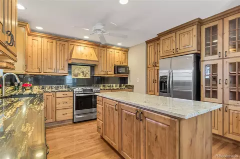 2836 S Heather Gardens Way #A, Aurora, CO 80014