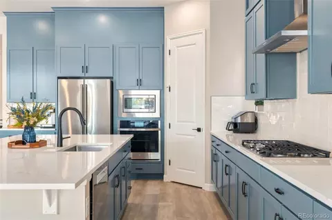 Kitchen - 24663 E 36th Ave, Aurora, CO 80019 photo 1 of 5