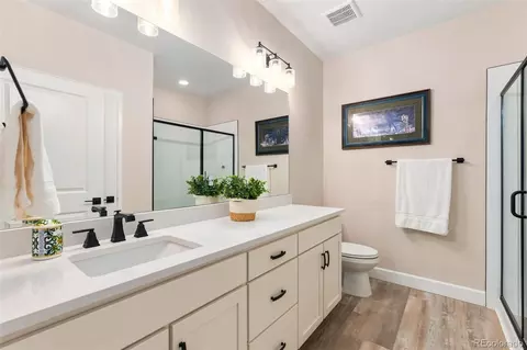 Bath - 24663 E 36th Ave, Aurora, CO 80019 photo 5 of 5