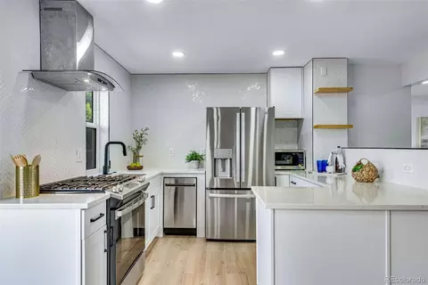 8777 Everett Cir, Arvada, CO 80005 photo 6