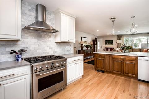 3821 S Grape St, Denver, CO 80237 photo 12