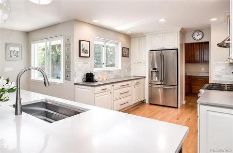 3821 S Grape St, Denver, CO 80237 photo 14