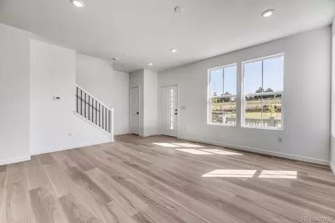 Living - 7659 S Mobile Way, Centennial, CO 80016 photo 2 of 2