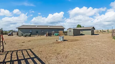 Exterior - 1473 17 Rd, Fruita, CO 81521 photo 8 of 10