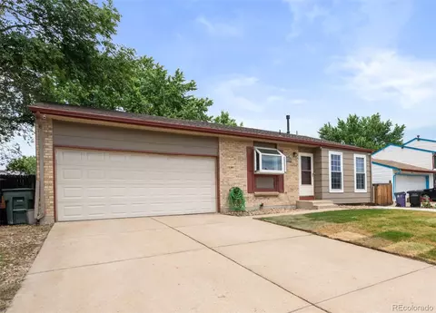 5167 Sable St, Denver, CO 80239 photo 2