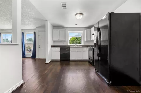 5167 Sable St, Denver, CO 80239 photo 9