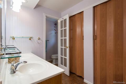 4060 S Willow Way, Denver, CO 80237 photo 19
