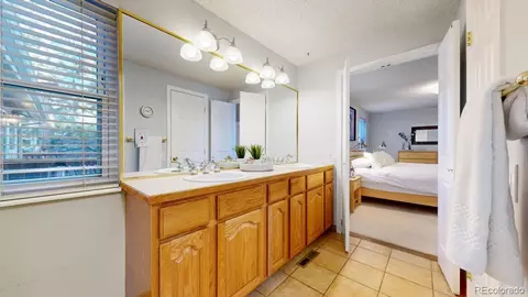 Bath - 8432 E Long Ave, Centennial, CO 80112 photo 3 of 6