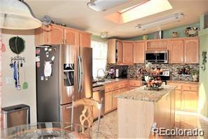 1237 S Indianfield St, Bennett, CO 80102 photo 4