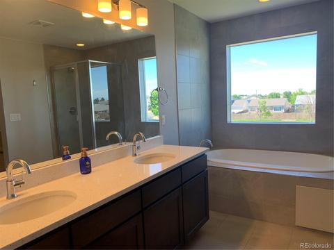 15733 E Warner Dr, Denver, CO 80239 photo 23