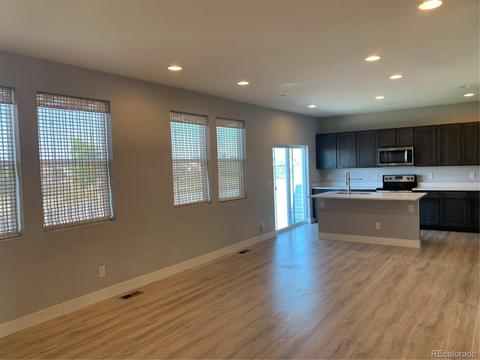 15733 E Warner Dr, Denver, CO 80239 photo 9