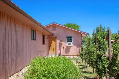 Exterior - 255 E Raven Ave, Rangely, CO 81648 photo 1 of 2