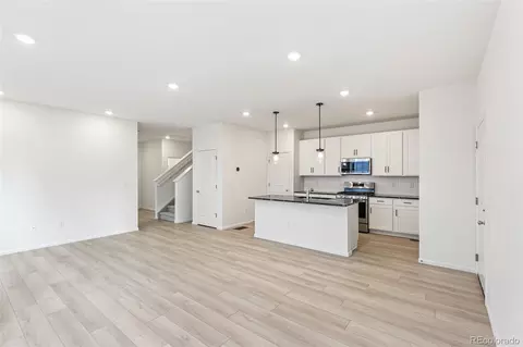 20690 E 58th Ave, Aurora, CO 80019 photo 4