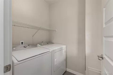 9015 E 49th Pl, Denver, CO 80238 photo 27