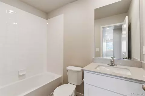Bath - 48275 Shetland Dr, Bennett, CO 80102 photo 2 of 2