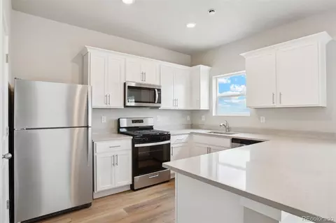 Kitchen - 48275 Shetland Dr, Bennett, CO 80102 photo 1 of 1