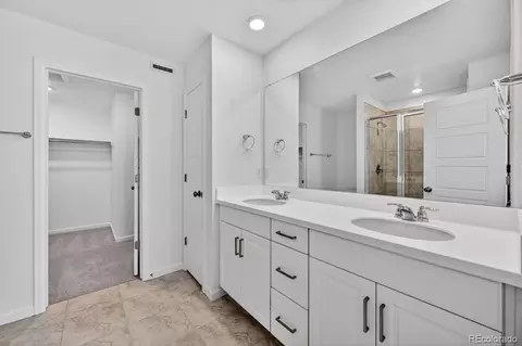 Bath - 17114 W 91st Ln, Arvada, CO 80007 photo 1 of 3