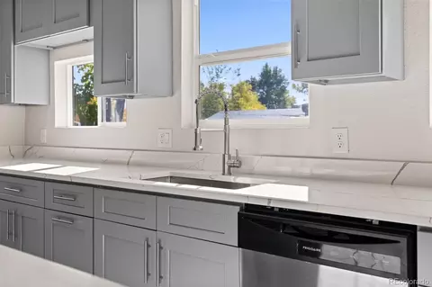 146 Stuart St, Denver, CO 80219 photo 7