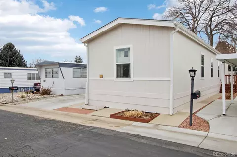 900 Mountainview Ave, Longmont, CO 80501